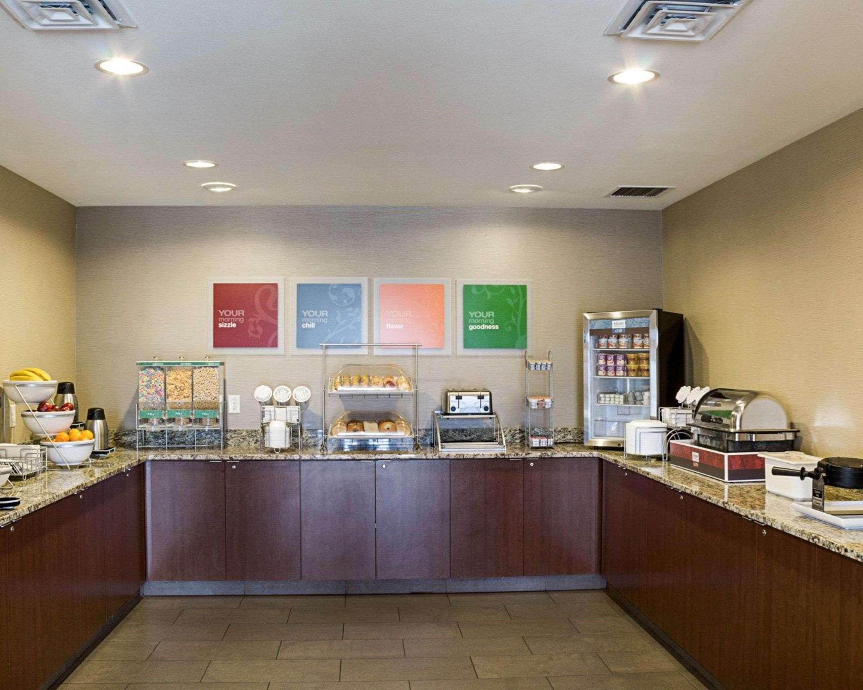 Comfort Suites Fargo Medical Center Kültér fotó