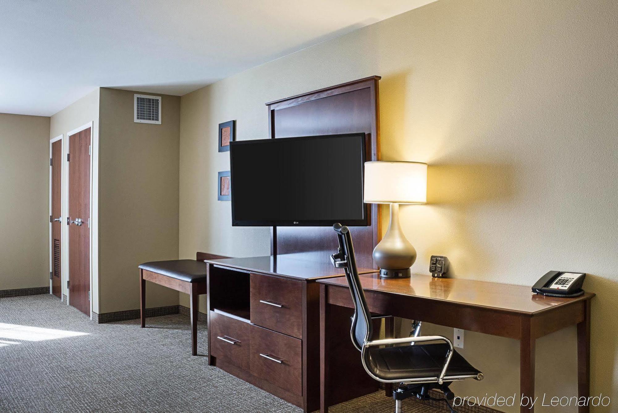 Comfort Suites Fargo Medical Center Kültér fotó